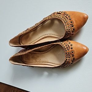 Frye Regina disc studded pointed flats